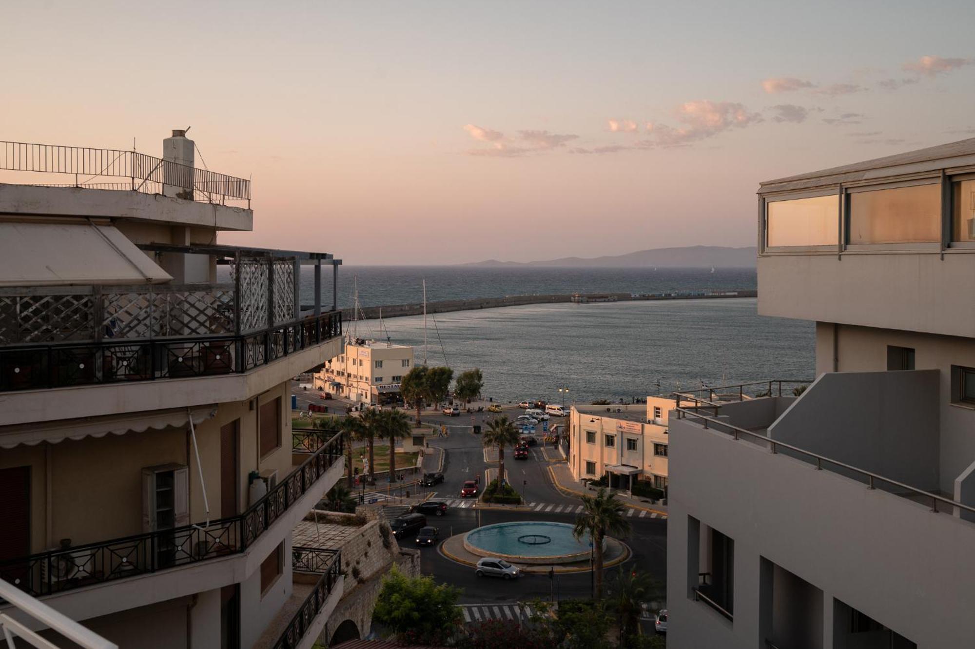 L' Horizon Luxury Living By 8Essentially Heraclión Exterior foto